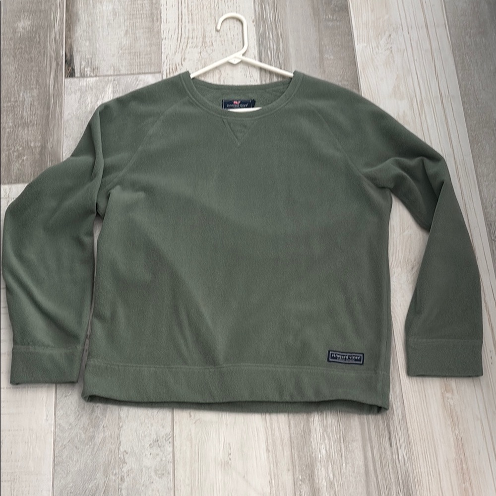Vineyard vines men’s size medium, Green Crewneck Sweatshirt like new